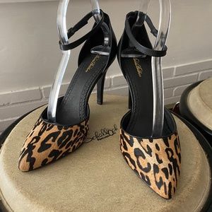 NEW BROOKS BROTHERS LEOP BLACK LEATHER PUMPS HEELS